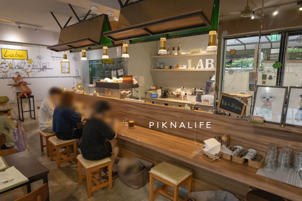 Labu cafe 一樓座位
